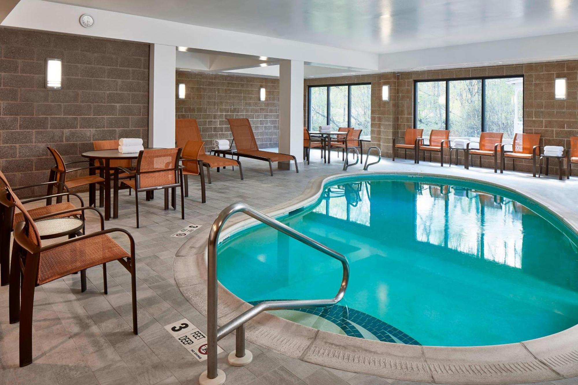 Fairfield Inn & Suites By Marriott Albany Airport Eksteriør bilde
