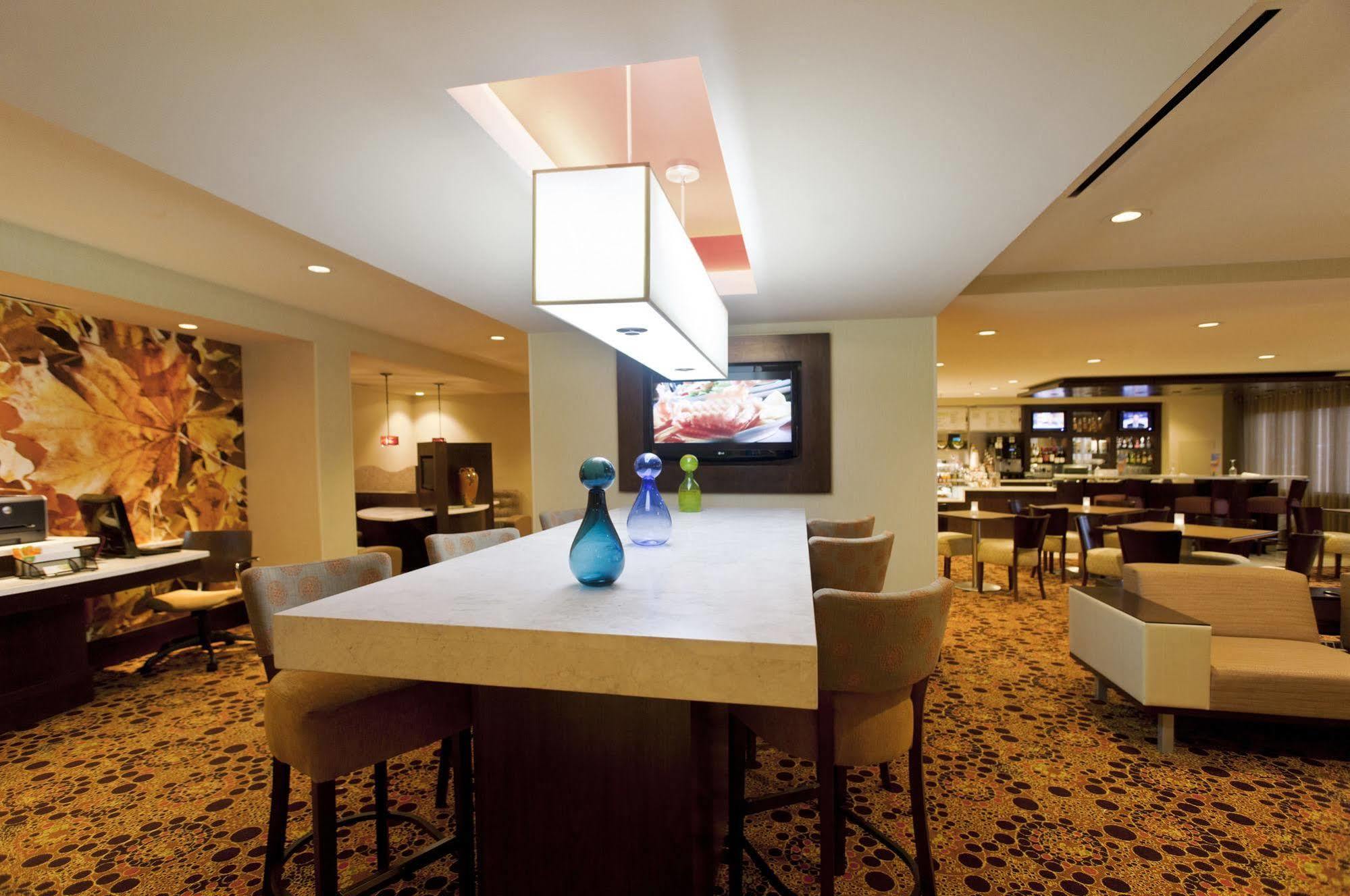 Fairfield Inn & Suites By Marriott Albany Airport Eksteriør bilde